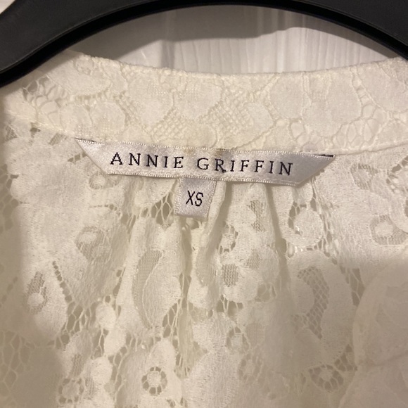 Lace top - Picture 3 of 4